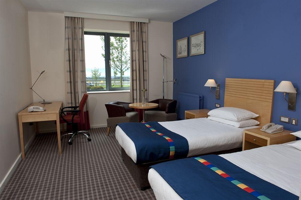 Cork Airport Hotel Ngoại thất bức ảnh