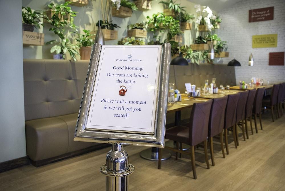 Cork Airport Hotel Ngoại thất bức ảnh
