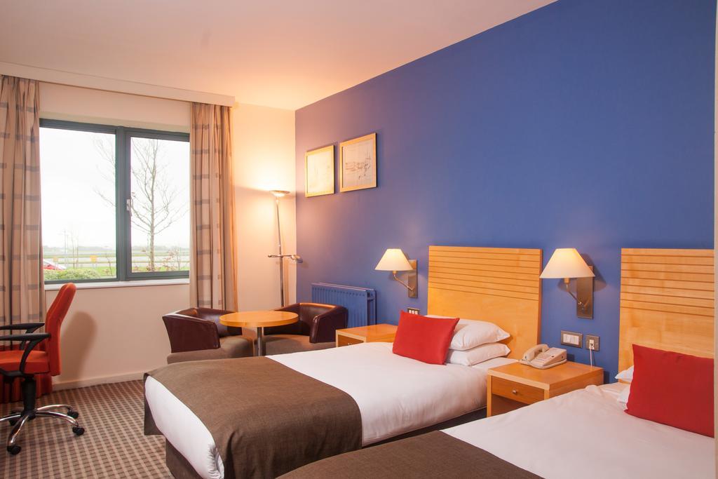 Cork Airport Hotel Ngoại thất bức ảnh